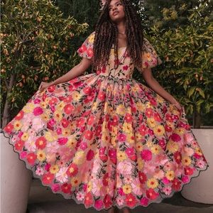 Jessa Kae English Garden Dress ✨ floral appliqué and playful silhouette